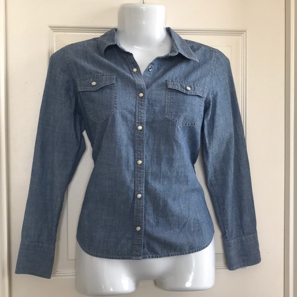 Izod pearlsnap jean chambray top S petite - Picture 2 of 4